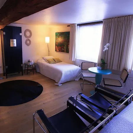 Hotel Galerie Dis