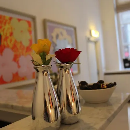 Hotel Galerie Dis