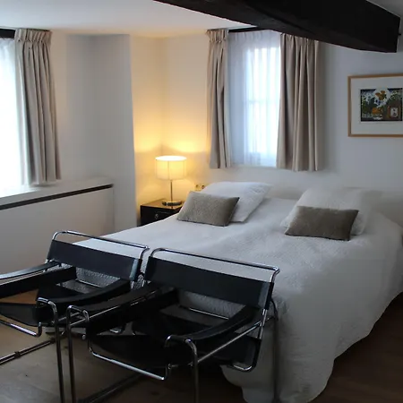 迪斯画廊酒店 3*