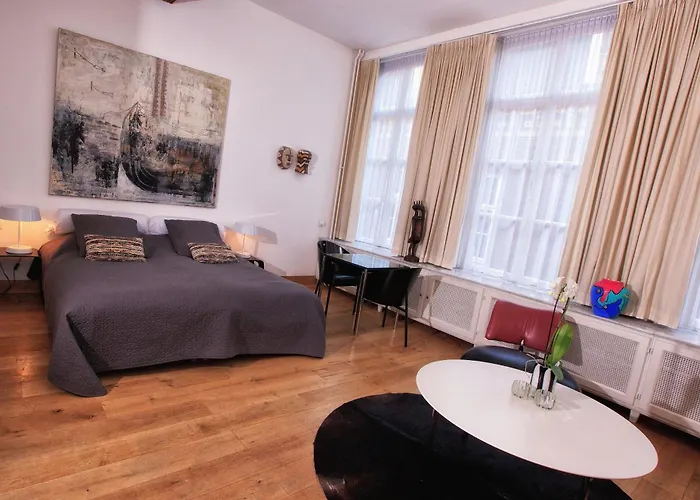 Galerie Dis فندق